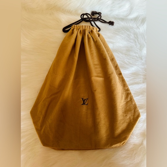 Large size (20x16) Louis Vuitton authentic dust bag - Picture 1 of 3